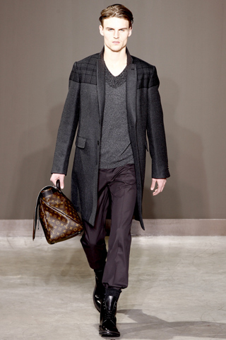 Louis Vuitton / - 2010-2011